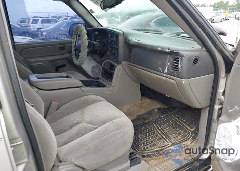 2004 Chevrolet Tahoe Ls из США, поврежденный, VIN 1GNEC13Z84J296048